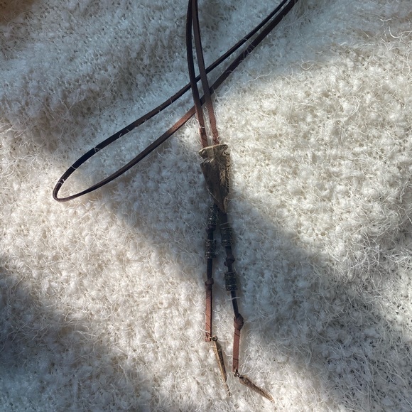 ⚪️ 2/$10! Unique necklace! - Picture 4 of 4